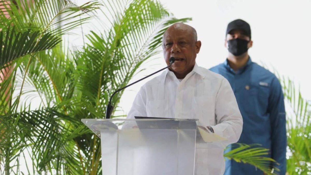 El director general del Instituto Agrario Dominicano (IAD), Francisco Guillermo García.