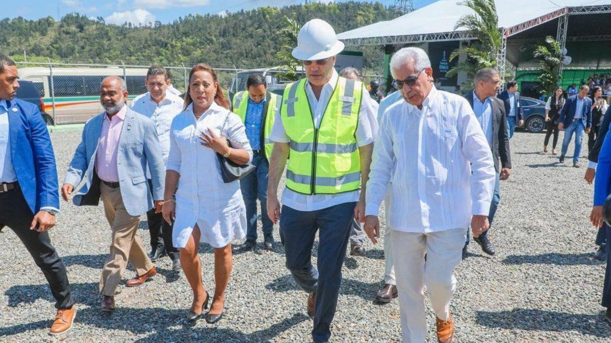 4_El País_28_1,p01~(1)