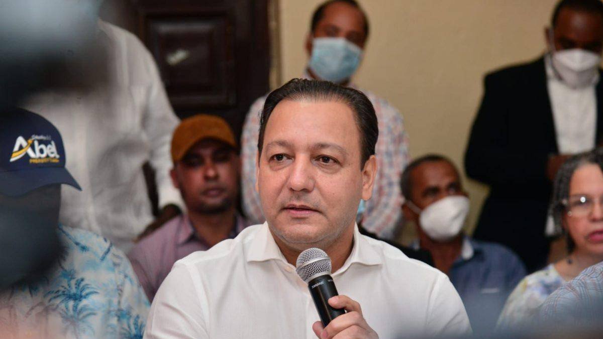 Abel Martínez, alcalde de Santiago sobre asueto de Semana Santa.