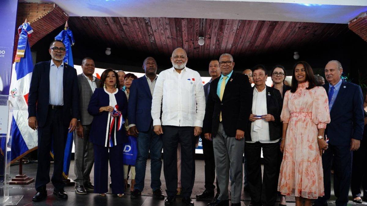 En esta ocasión, el pabellón del MINERD se ubicó en las instalaciones del Colegio Dominicano de Ingenieros, Arquitectos y Agrimensores (CODIA)