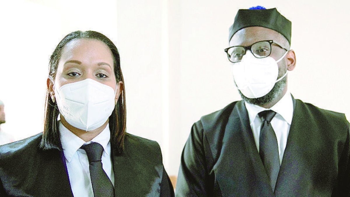 11_El País_04_2,p01