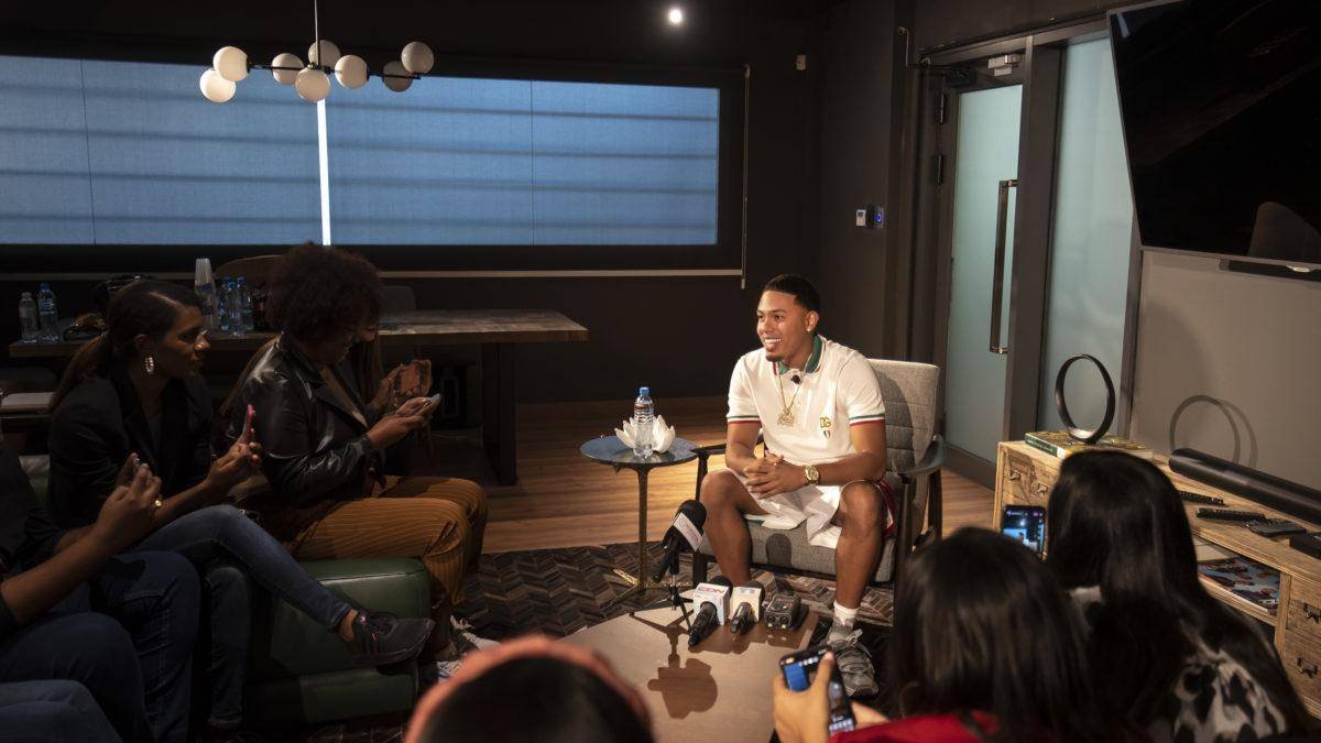 ¡Mañana es el gran día! Myke Towers en concierto en tarima 360