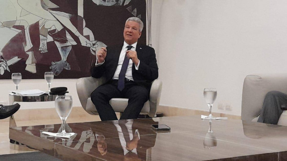 Lisandro Macarrulla habló entre otros temas sobre la Nueva Victoria.