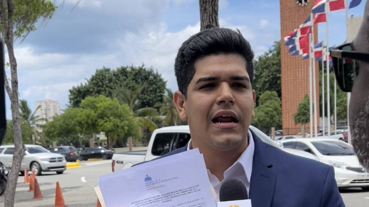 Haysel González solicita interpelar al alcalde por SDE, Manuel Jiménez.