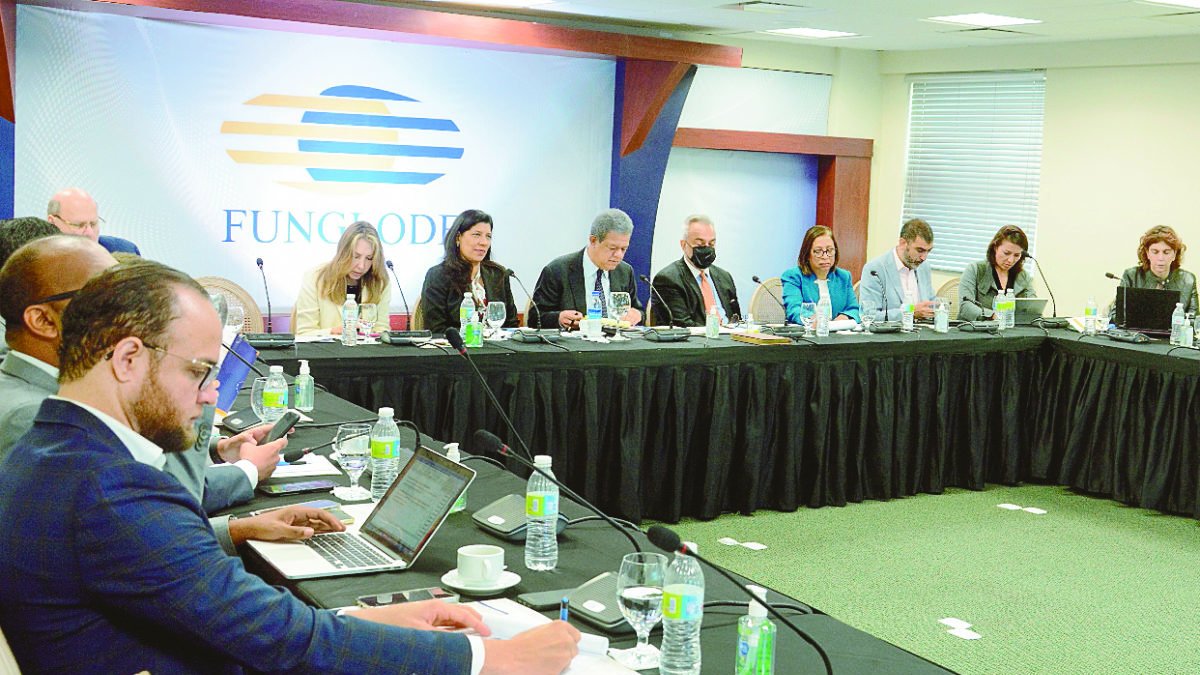 13_El País_04_1,p01