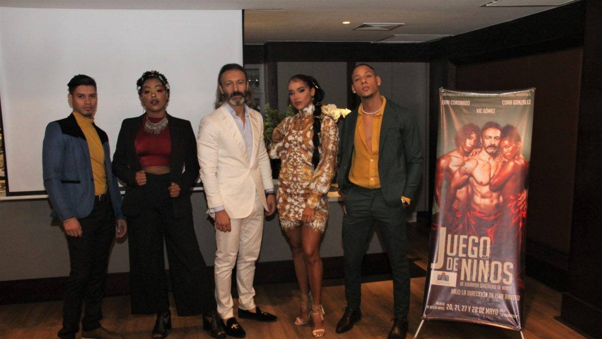 Isen Ravelo, Madison Díaz, Vic Gomez, Cora González y Erni Coronado.