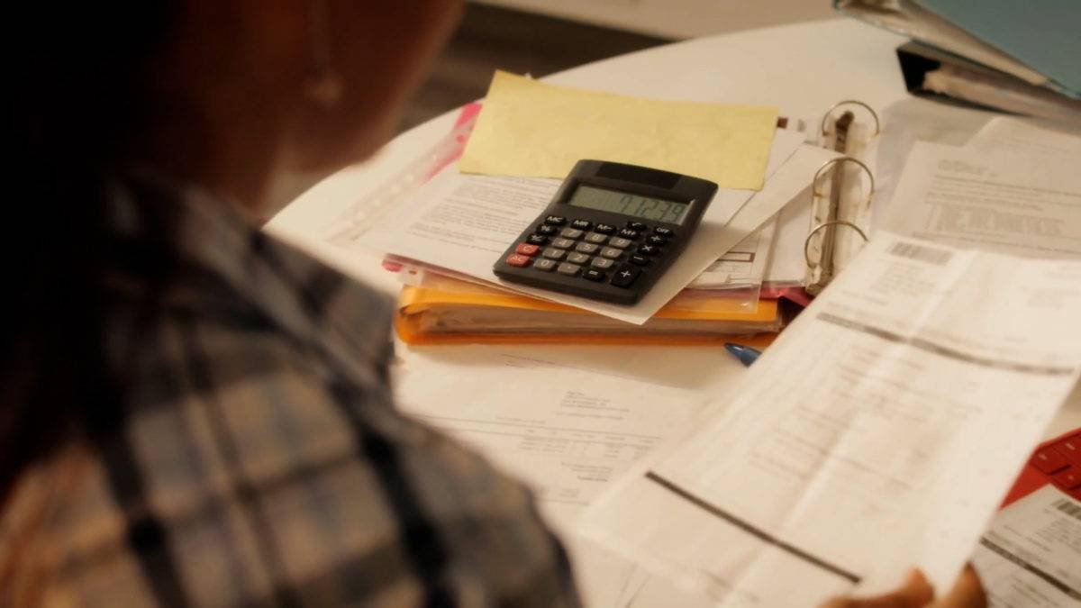 Empleado trabajando.