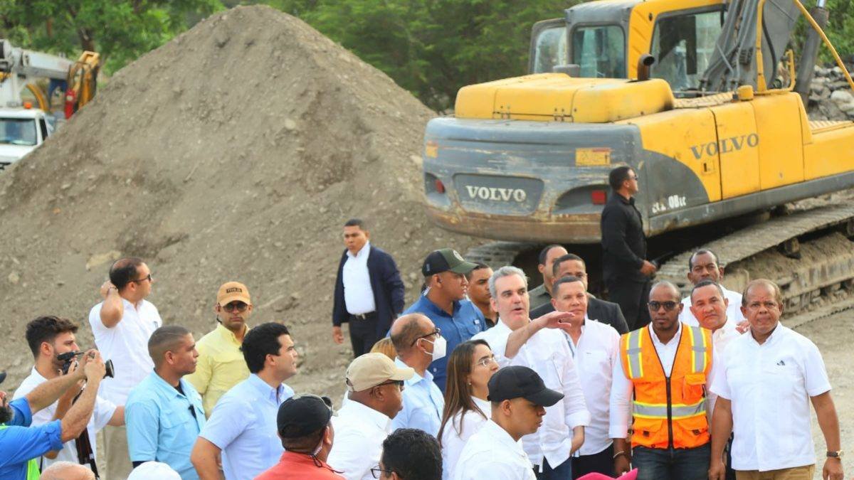 Gobierno invierte más de 7,000 millones en Azua