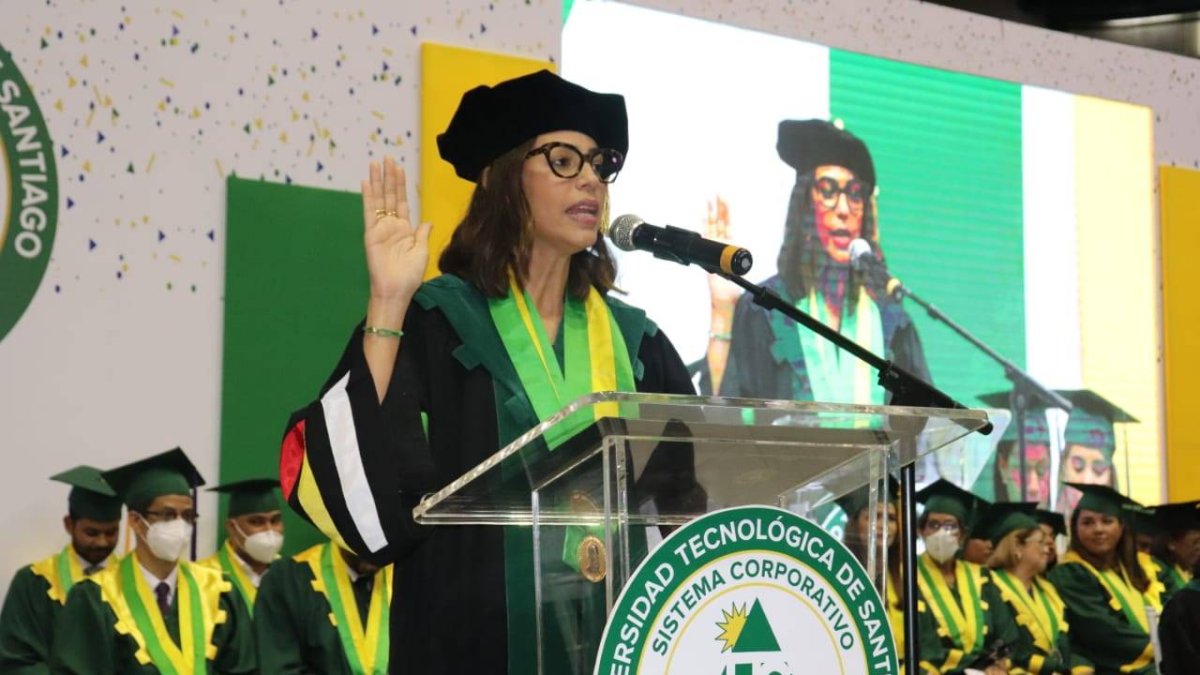 La rectora de Utesa, Lily Rodríguez González de Eloy.