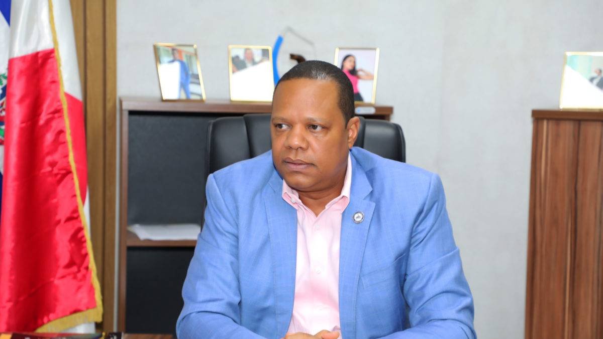 El director ejecutivo de Pro Consumidor, doctor Eddy Alcántara