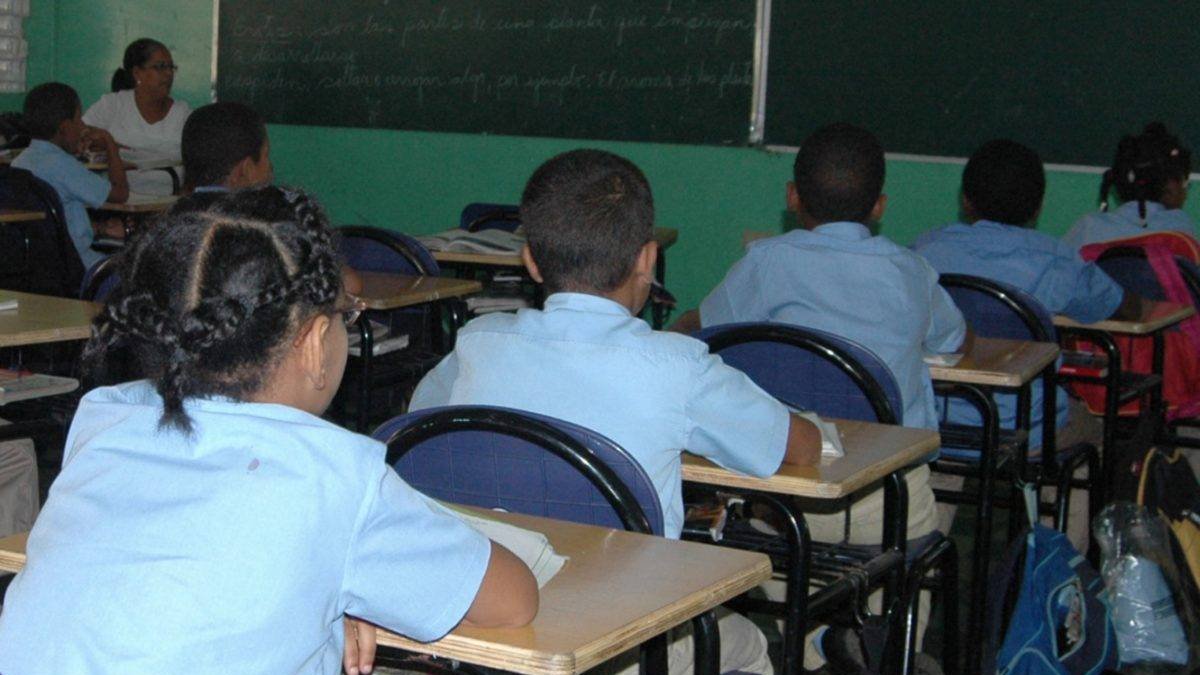 El monitoreo de los centros educativos es vital para evaluar las capacidades que logran los estudiantes.