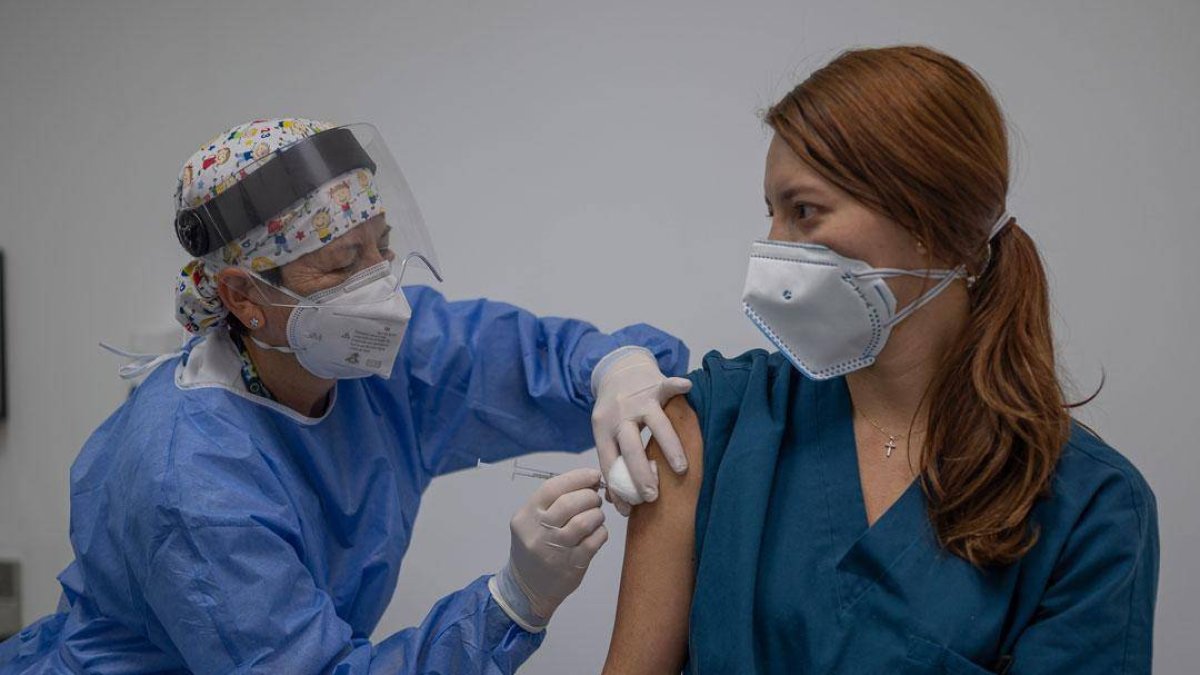 Vacuna de covid-19 (Fuentes externas)