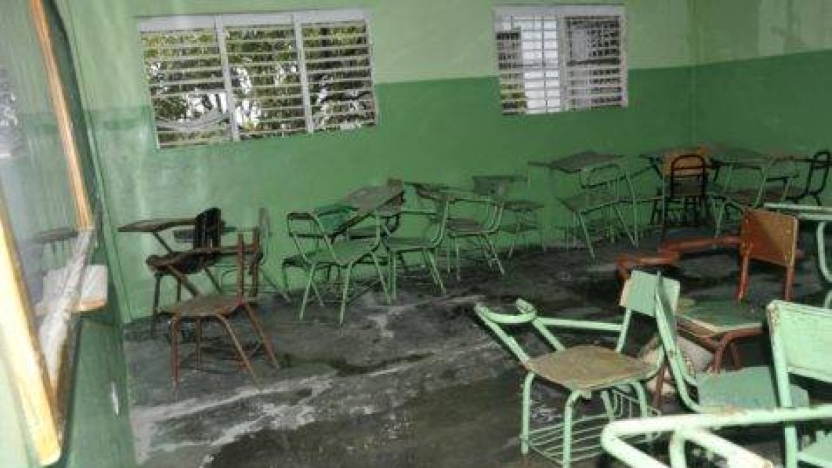 10_El País_23_4OK,p01