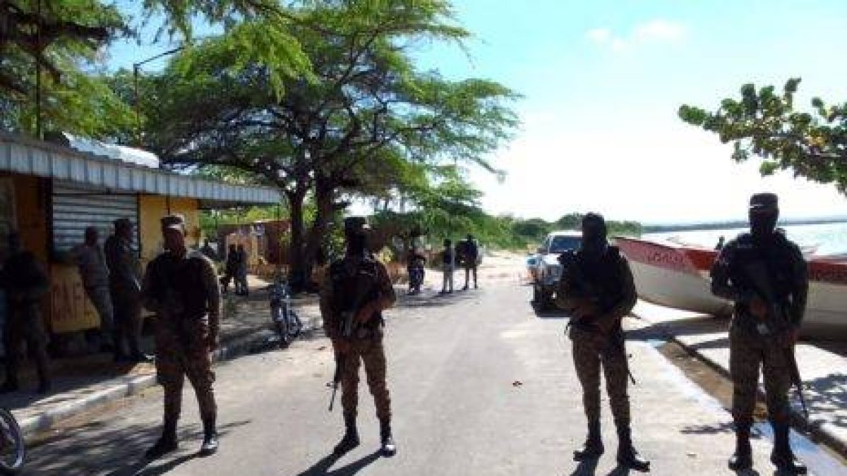 Pedernales: Pescadores piden comprar combustibles sin restricciones