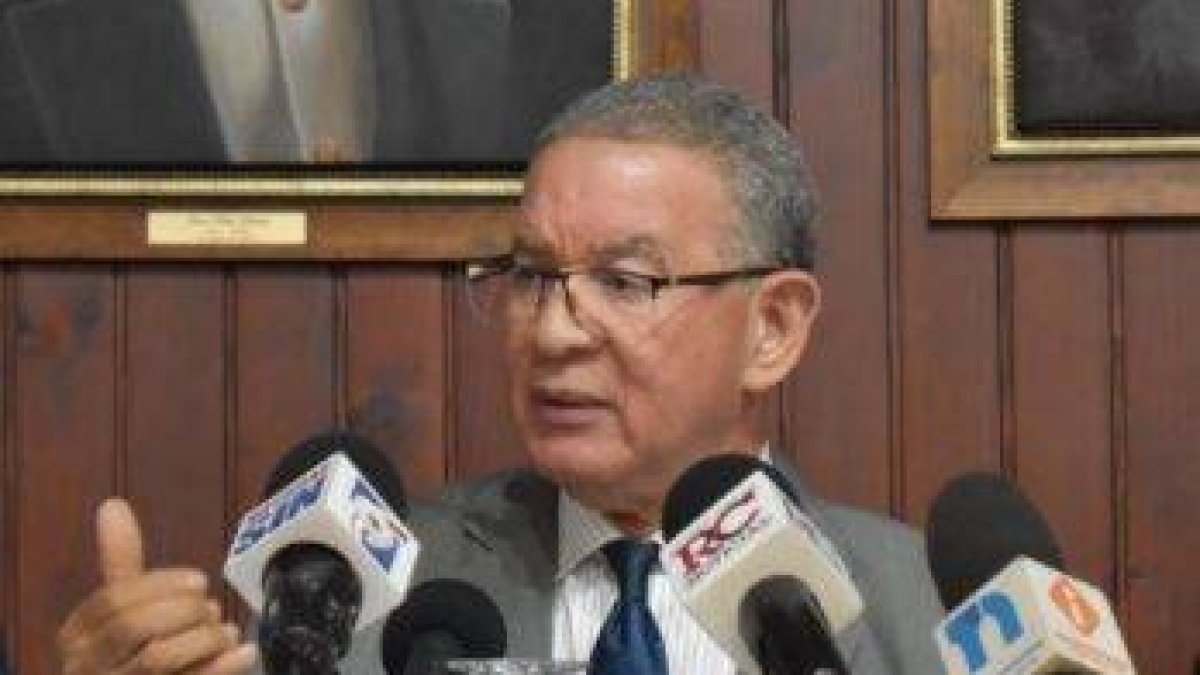 Foto-1-Wilson-Gomez-presidente-del-Instituto-Duartiano.