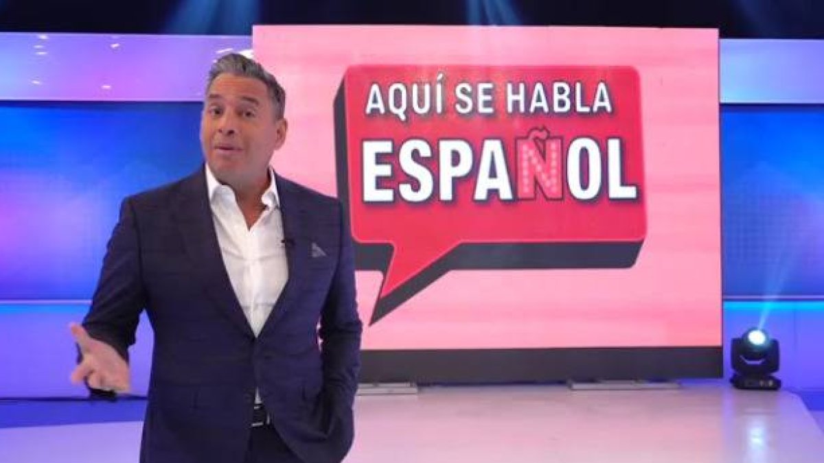Daniel Sarcos en Aquí se habla español.