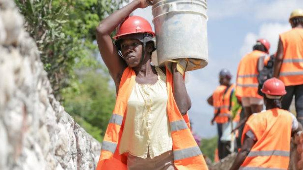 La  mano de obra haitiana es la de mayor incidencia en el sector Construcción en RD.