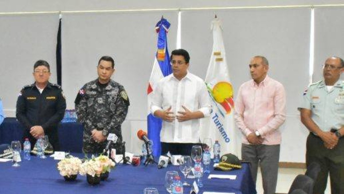 David Collado con directores de seguridad nacional.