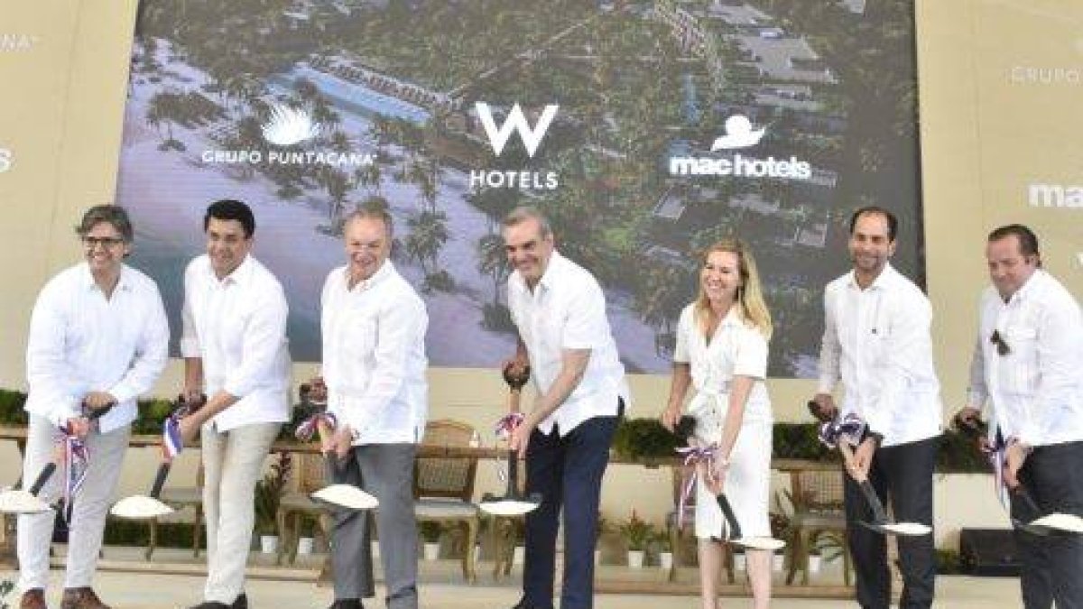 32_El País_15_1,p01