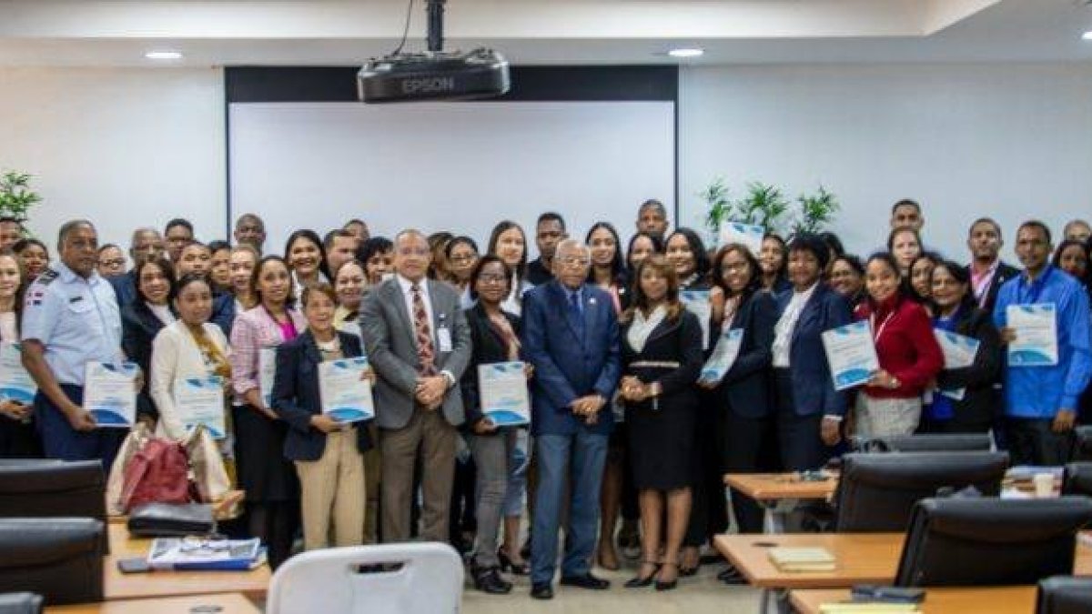 Digecog capacita contadores y financieros de instituciones públicas