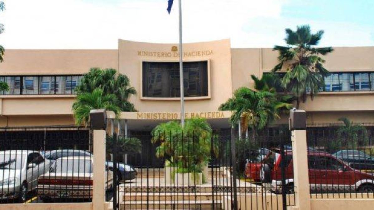 Expediente acusa al Ministerio de Hacienda obvió los controles para hacer los  pagos.