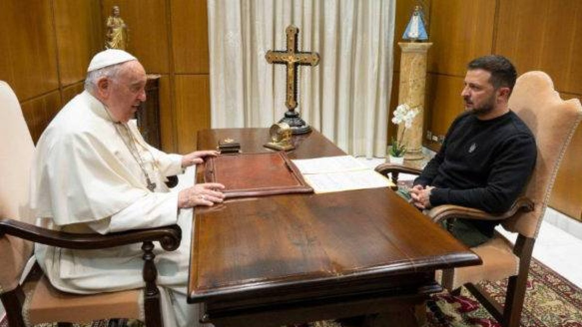 El papa y Zelenski