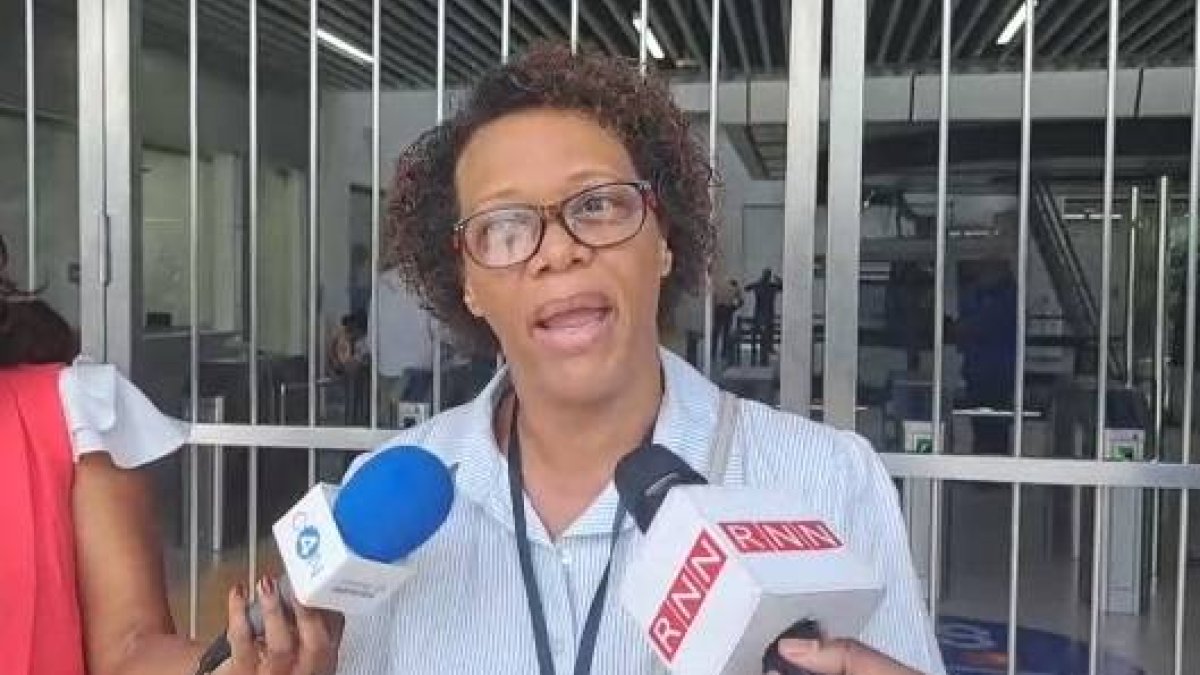 Usuarios se quejan de no poder usar el Teleférico de Los Alcarrizos