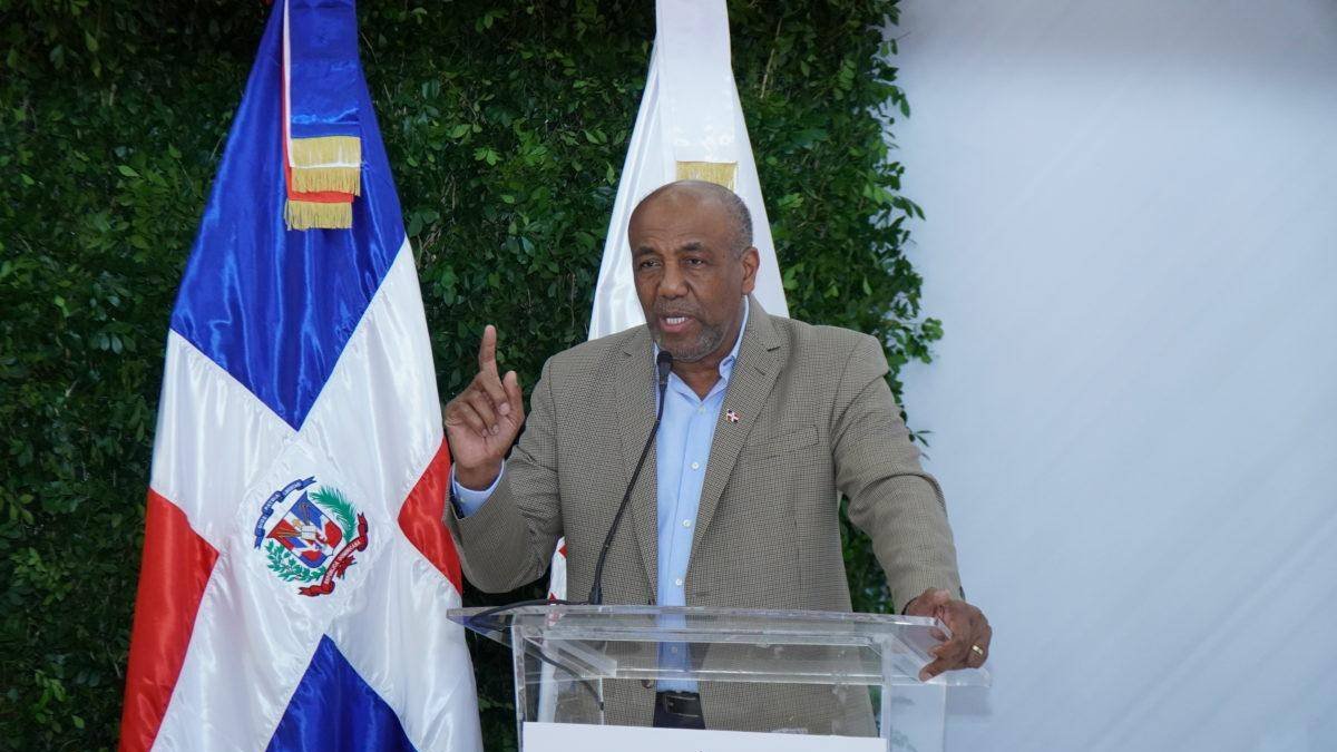 Antonio Almonte, ministro de Energía y Minas