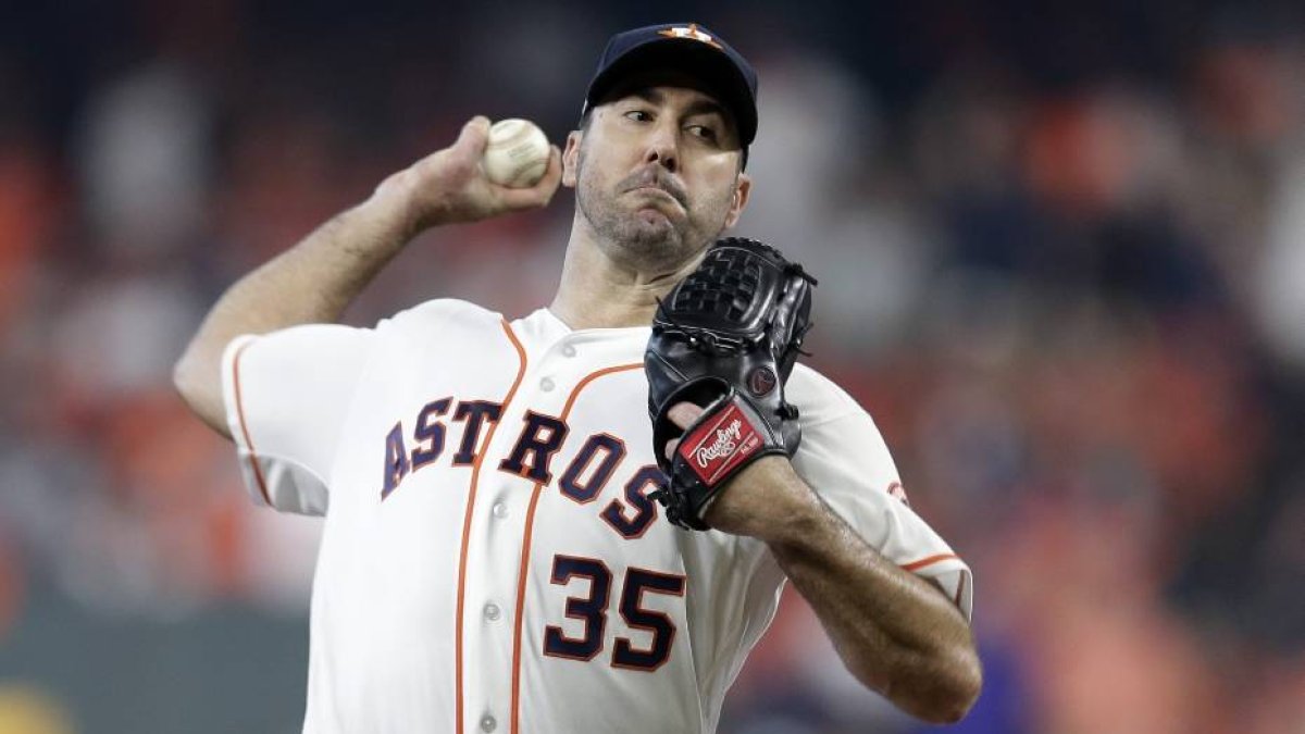 Justin Verlander fortalece la rotación de los Astros.