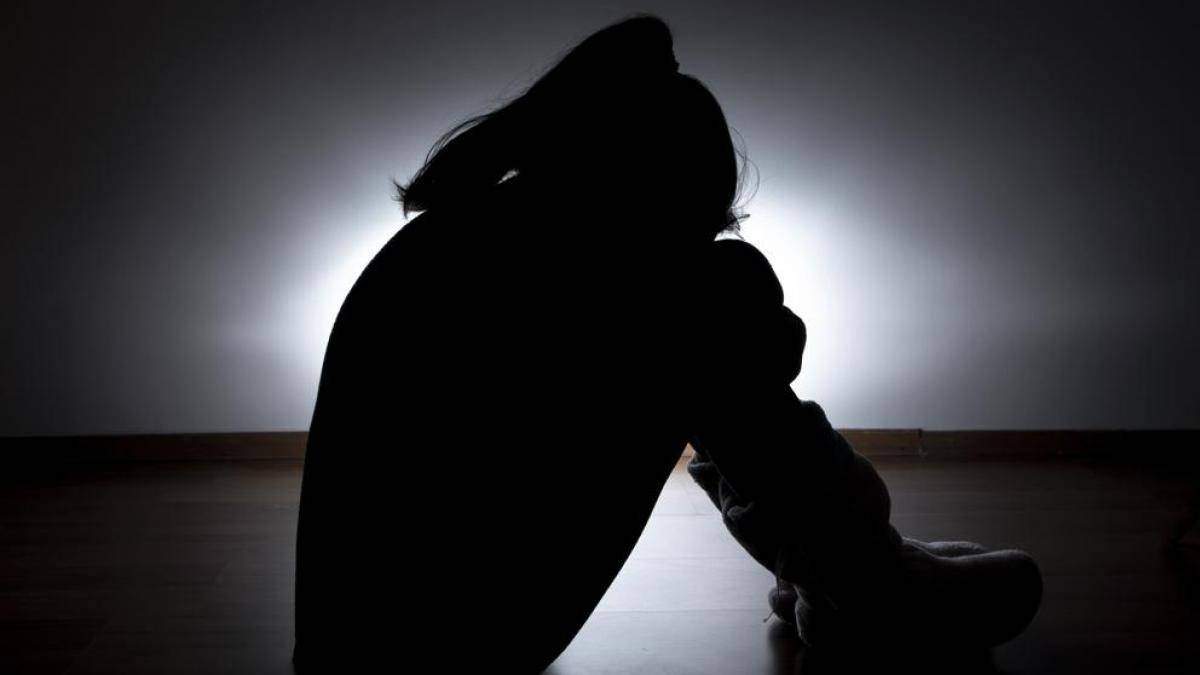 Hombre habría violado a sus dos hermanas de 14 y 16 años en 