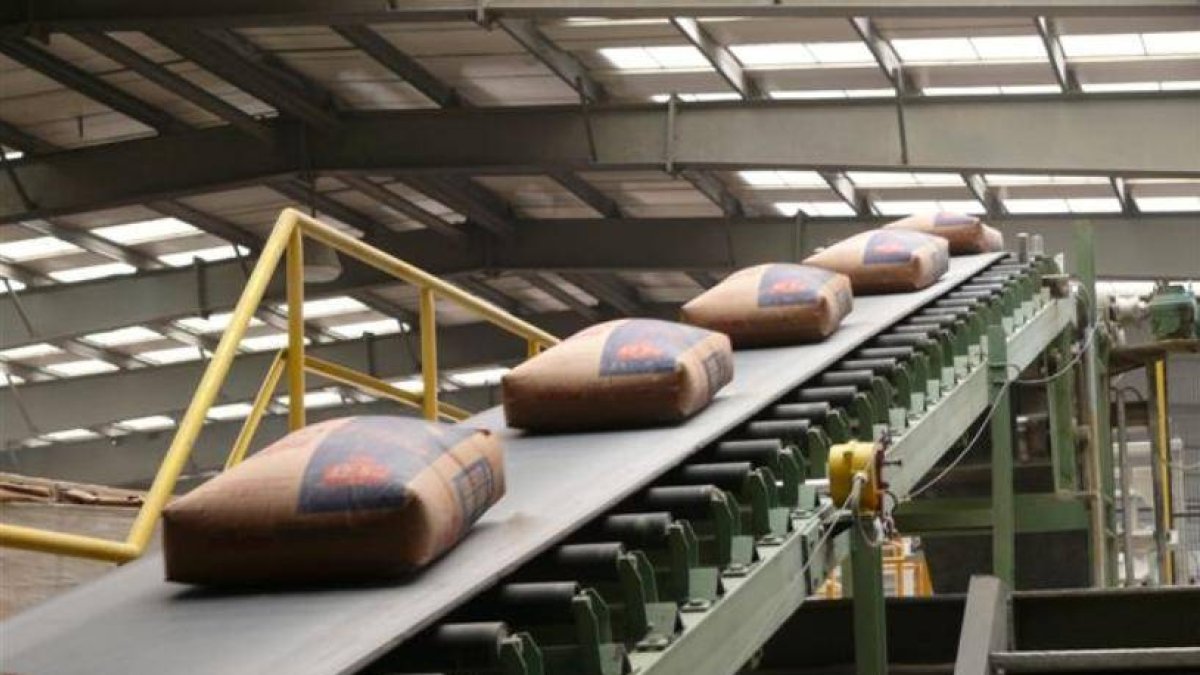 Consumo local cemento sube 6.0%