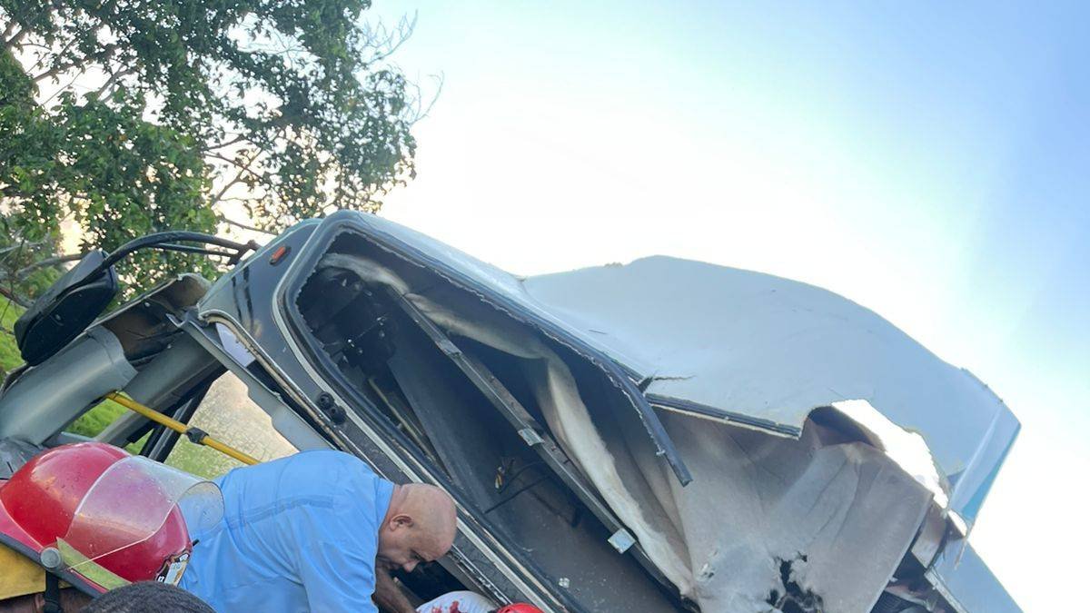 Higüey: Tres muertos y 11 heridos en choque de autobuses registrado en la madrugada. FOTO Fuente extern