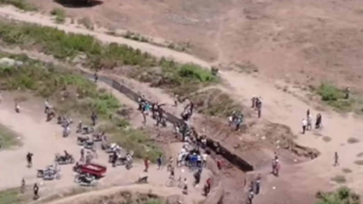 Dominicanos y haitianos dialogan por canal Masacre