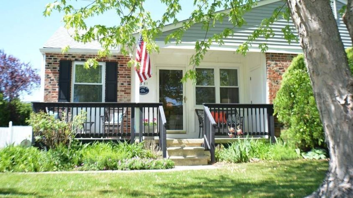 0 0 0 0 Expectativas entre dominicanos NYC información se entrega 15 mil dólares para comprar casa a quien se mude ciudad de Kansas