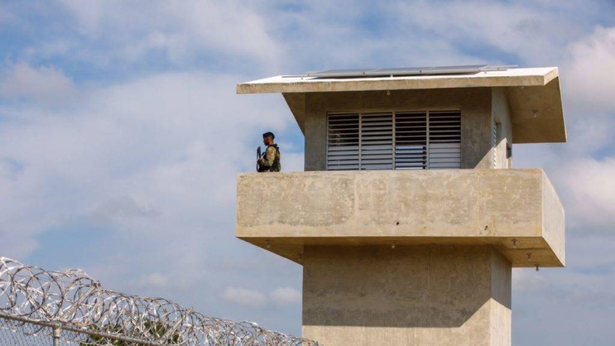 A pesar del muro inteligente, pirámides, aumento de agentes y patrullaje continúa cruce ilegal de haitianos a RD