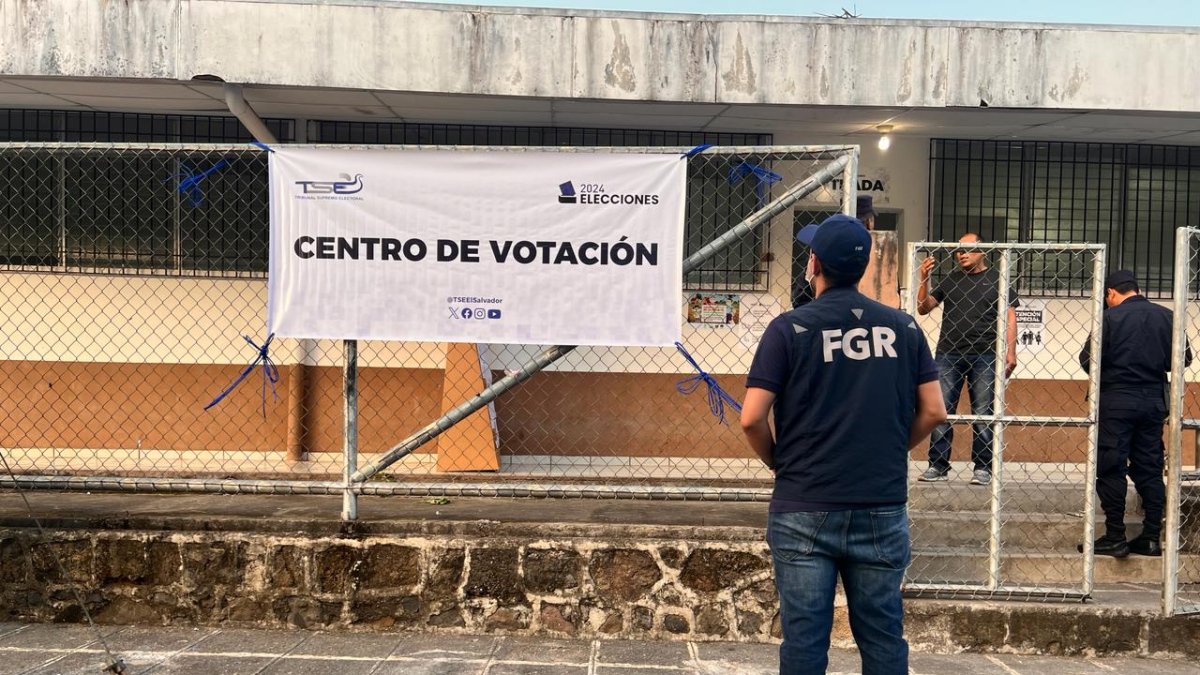 Abren los centros de votación para las legislativas y presidenciales en ...