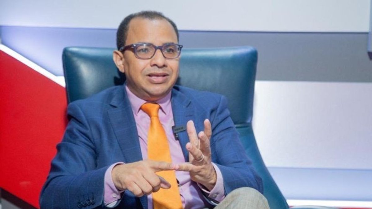 Fernando Quiroz insta al gobierno a actuar.Fernando Quiroz, advirtió que este domingo 4 de febrero vence el plazo de 120
días estipulado para la entrada en vigencia del reglamento de la ley destinada a
abordar la condición del trastorno autista en la República Dominicana.