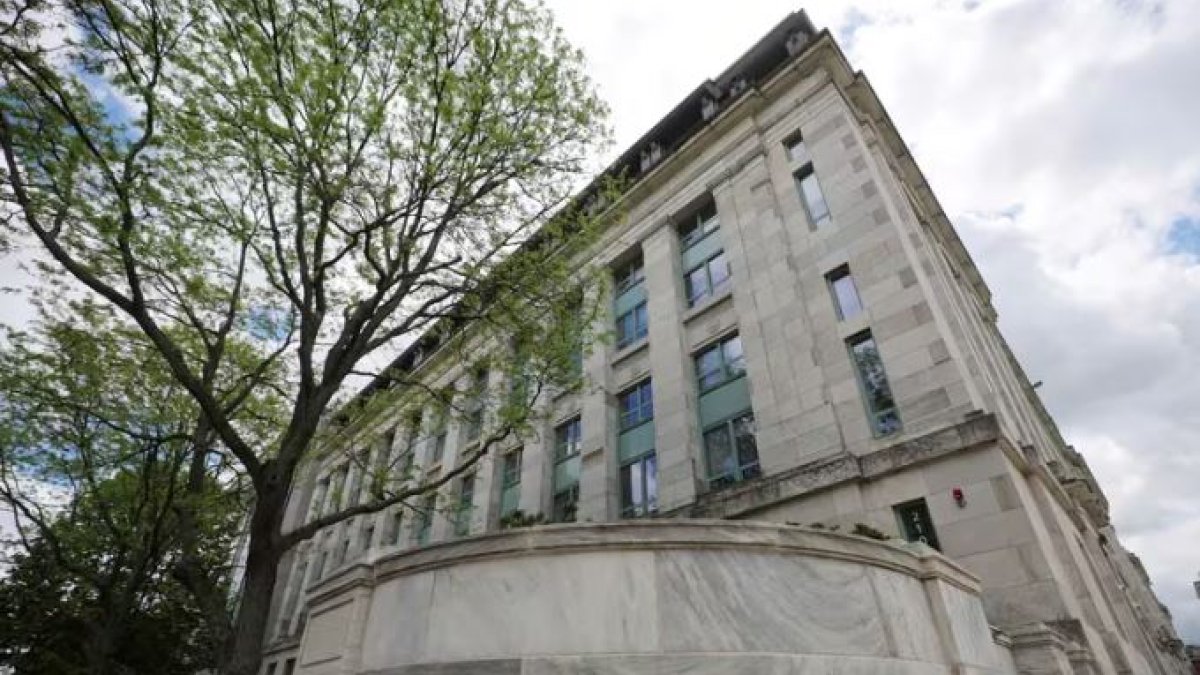 Un empleado de una morgue de Arkansas y una propietaria de tienda en Massachusetts implicados en un tráfico nacional que revela una oscura demanda de restos humanos (REUTERS/Brian Snyder)