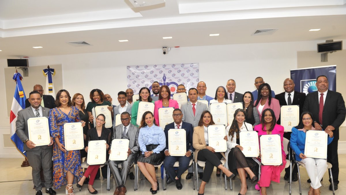 CDP Distrito Nacional reconoce talento y trayectoria de 26 periodistas