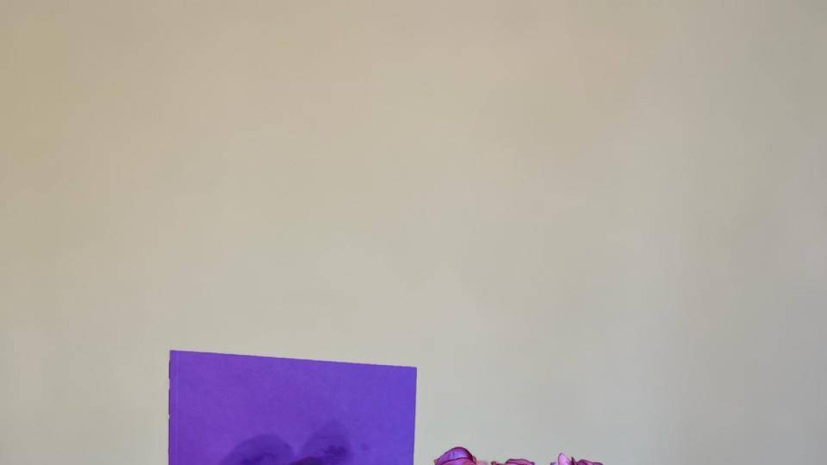 Betty Hernández pone a circular su libro “Ser mujer”