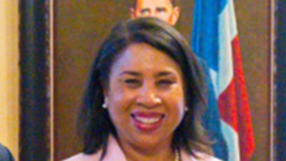 Jueza Anna Blackburne-Rigsby afirma justicia debe ser igual ricos y pobres