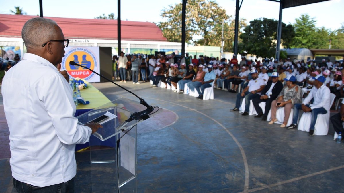 Juan Rosa encabeza jornada de juramentaciones en apoyo a Abinader en el ...