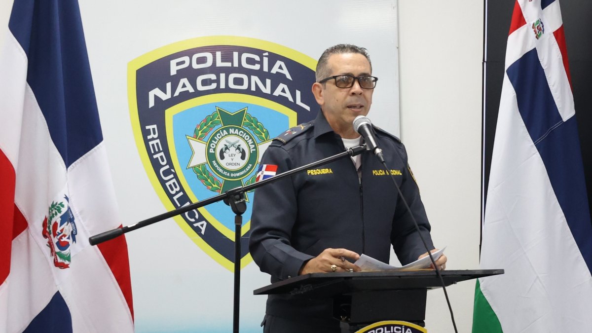 En la Policia Nacional , El  vocero de la Polica Diego Pequeira.