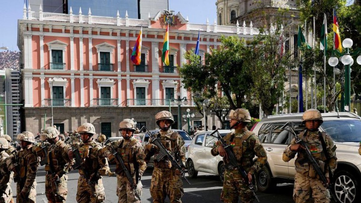 Bolivia captura a otros cuatro militares que “lideraron” el “intento de golpe de Estado»