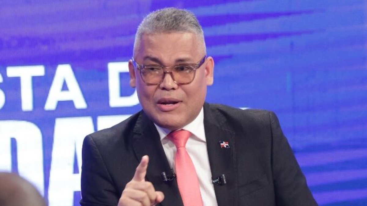 la propuesta de los candidatos hoy carlos peña 8-5-24 fotos Guillermo Burgos