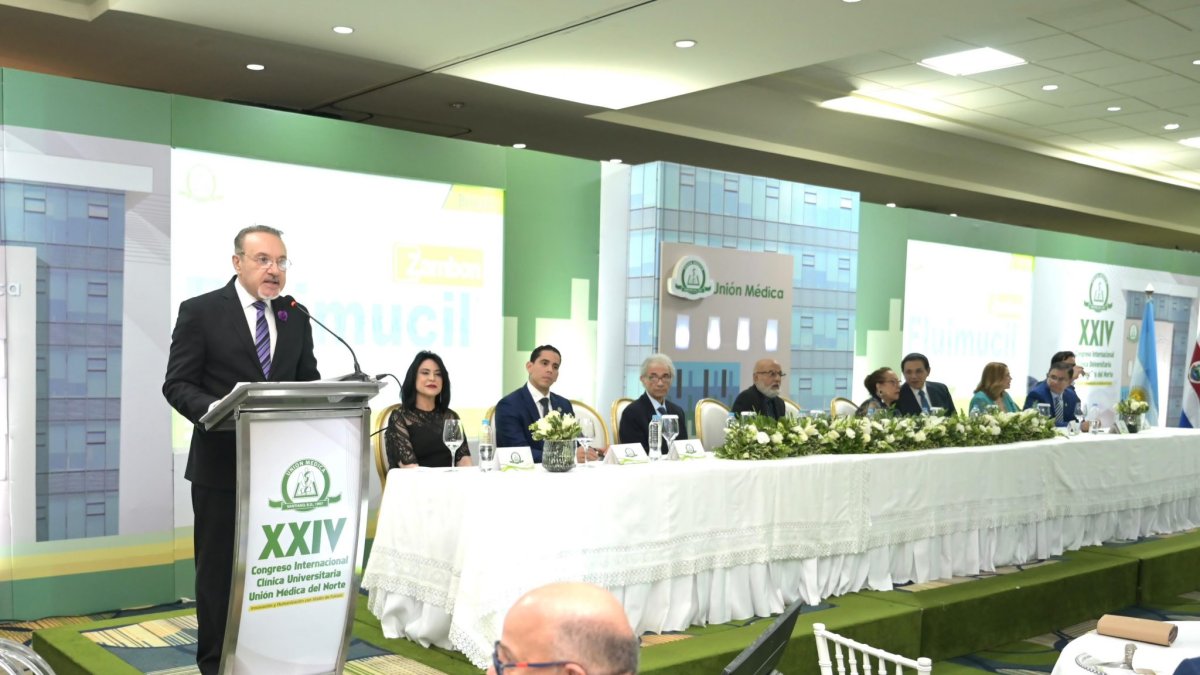 Julian-Sued-presidente-del-Consejo-de-Administracion-de-la-clinica-universitaria-Union-Medica-del-Norte-2048×1449