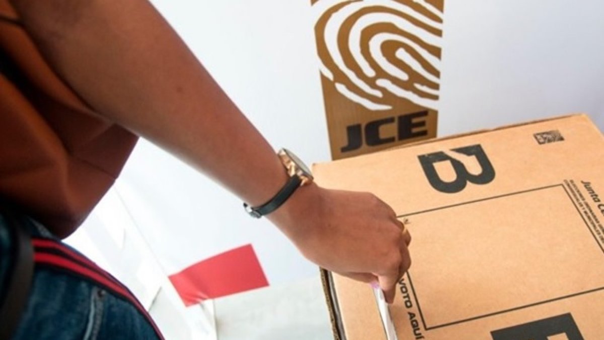 A una semana de las elecciones; oficialismo va por el “aplastamiento” y oposición por el balotaje. FOTO FUENTE EXTERNA