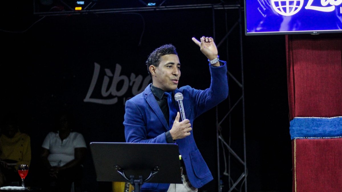 MP: Pastor Johan Castillo manoseaba a una de sus víctimas antes de iniciar el culto