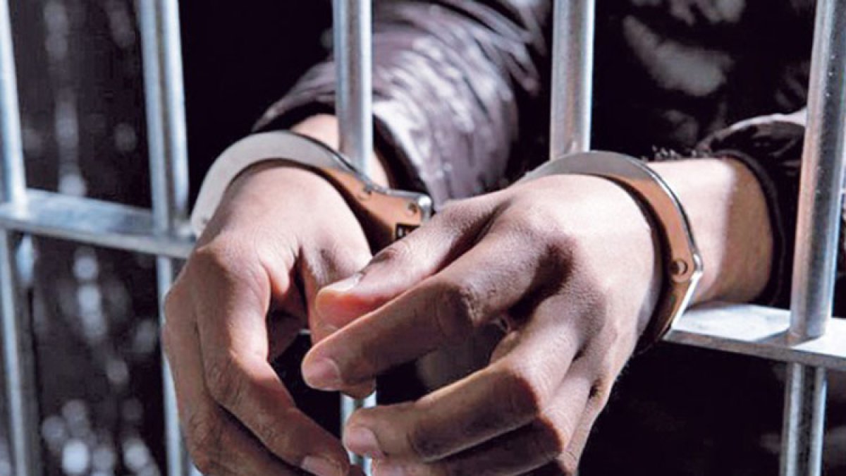 Prisión (Fuente externa)