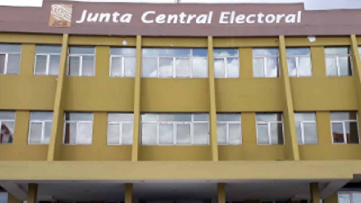 El Senado preselecciona 30 candidatos para conformar la JCE